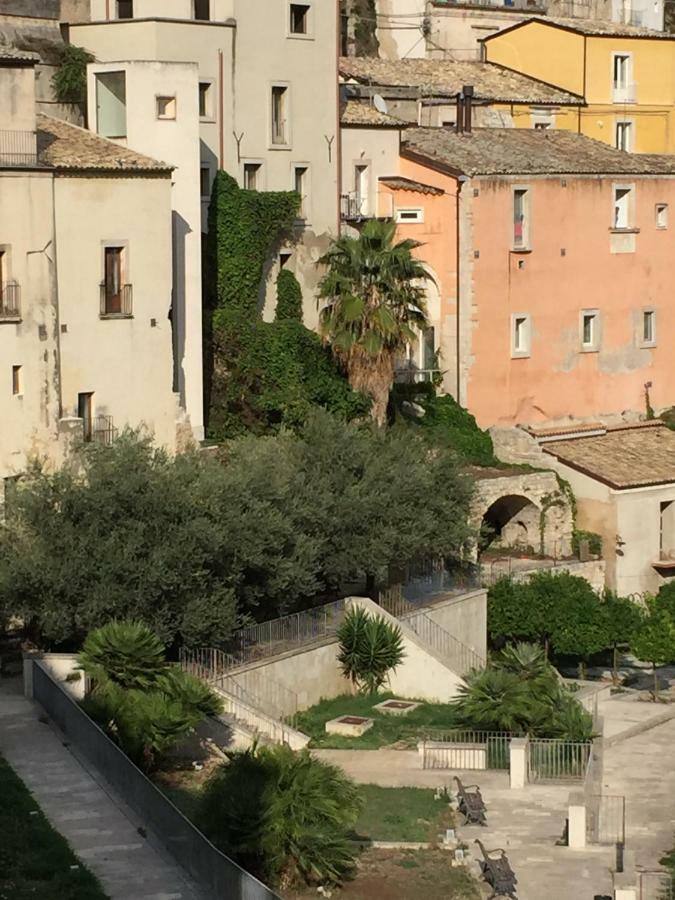 Ferienwohnung Ibla Rosso Lacca Ragusa Exterior foto